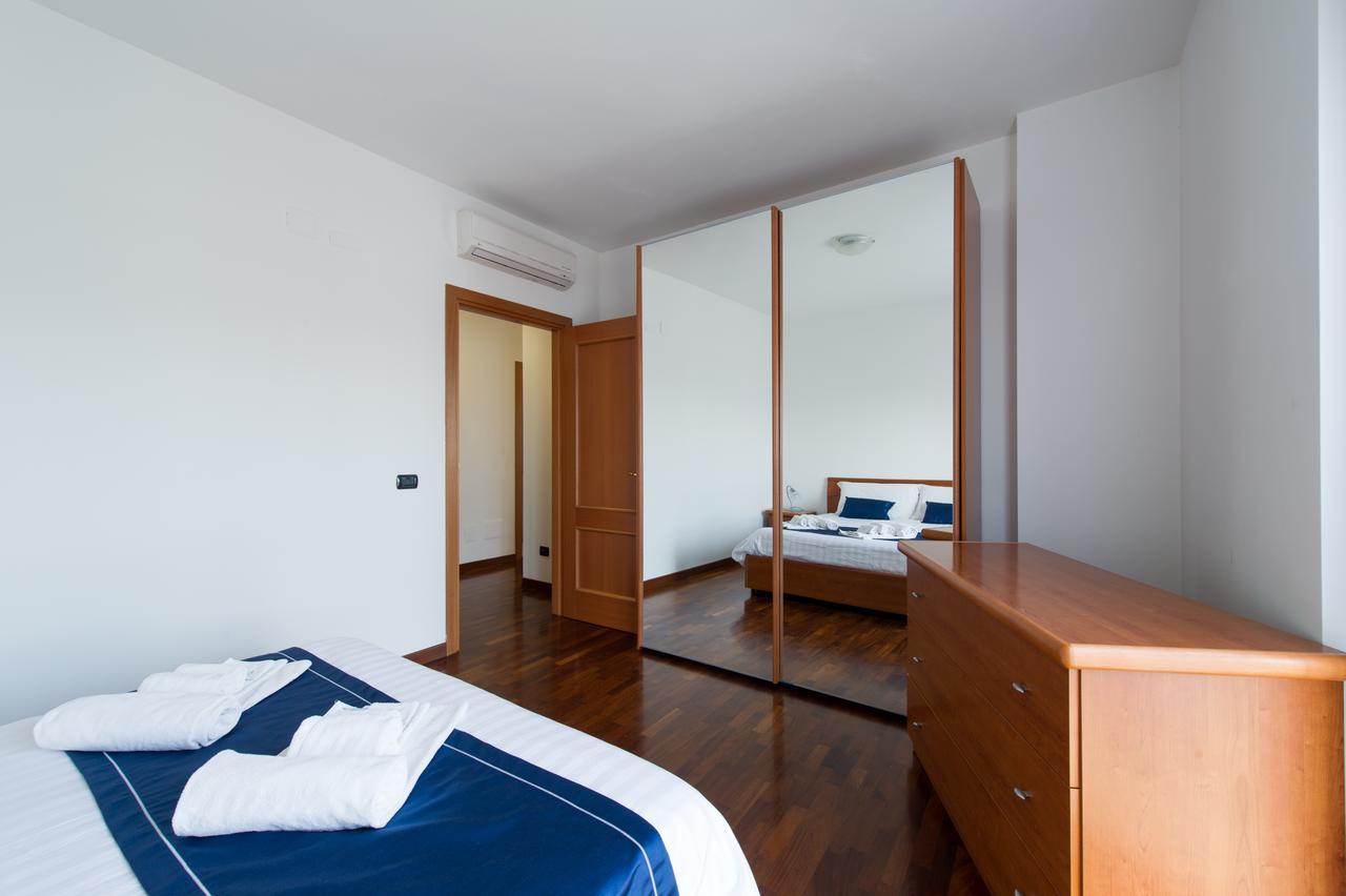 Appartamento Domus Fiera Di Roma Village *